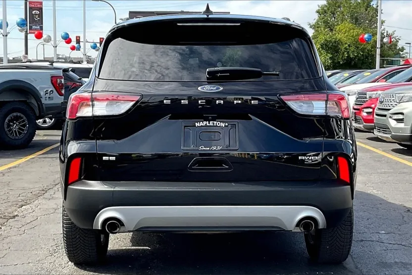 2022 Ford Escape SE photo 1