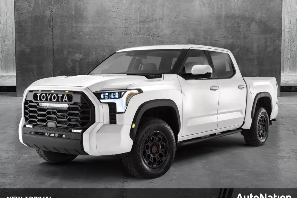 2023 Toyota Tundra SR5 CrewMax photo 1