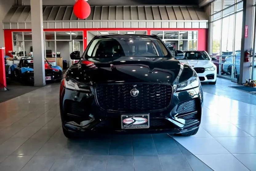 2021 Jaguar F-PACE P250 S photo 1