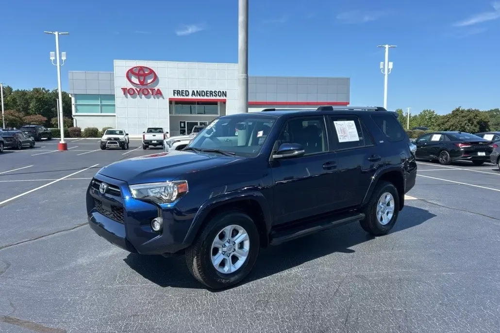 2024 Toyota 4Runner SR5 Premium photo 1