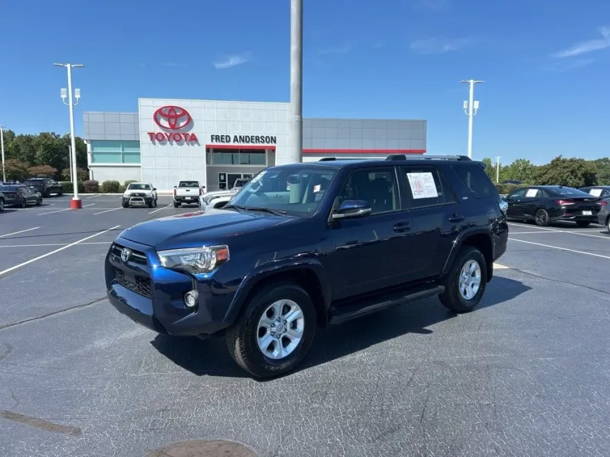 2024 Toyota 4Runner SR5 Premium photo 1