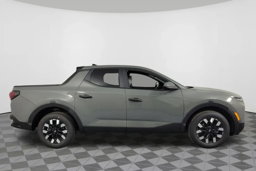 2026 Hyundai Santa Cruz SE photo 1