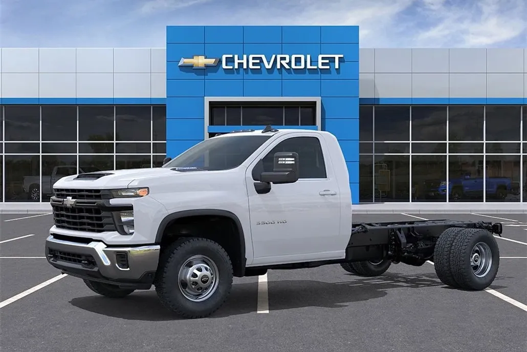 2025 Chevrolet Silverado Work Truck photo 1