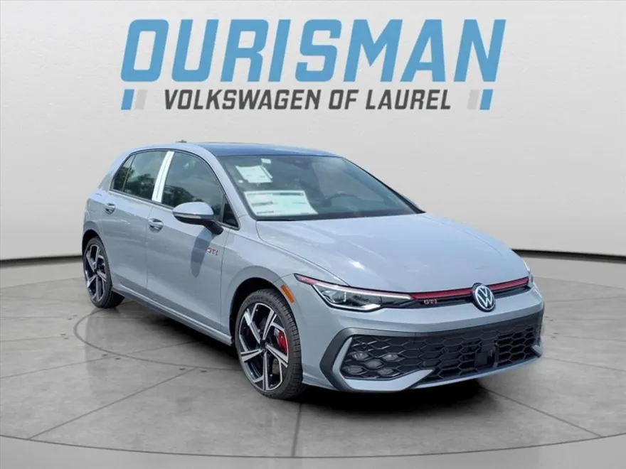 2025 Volkswagen Golf GTI SE photo 1