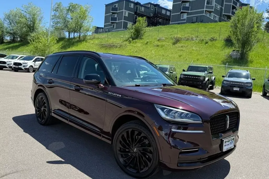 2024 Lincoln Aviator Reserve photo 1