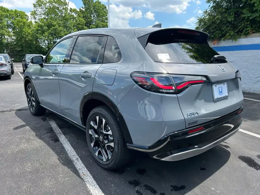 2026 Honda HR-V EX-L photo 1
