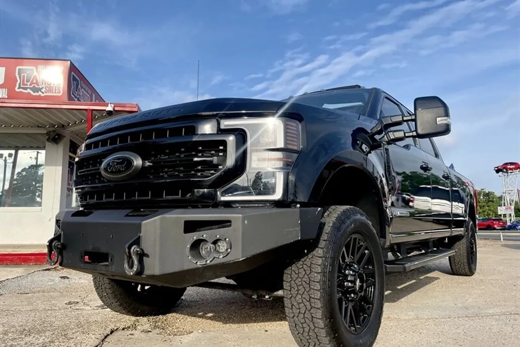 2020 Ford F-350 Lariat photo 1