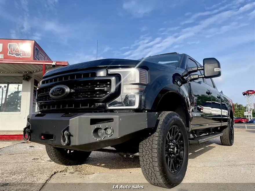 2020 Ford F-350 Lariat photo 1