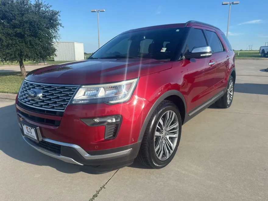 2018 Ford Explorer Platinum photo 1