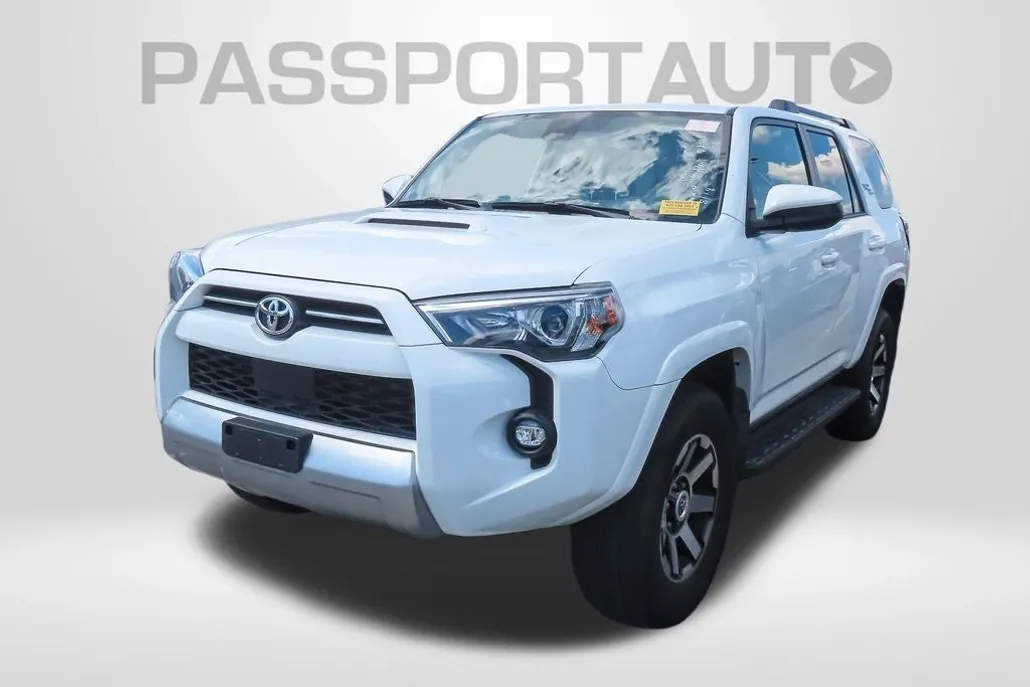 2024 Toyota 4Runner TRD Off-Road photo 1