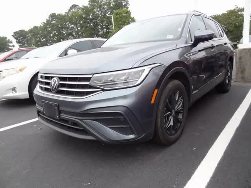 2024 Volkswagen Tiguan SE Wolfsburg Edition photo 1