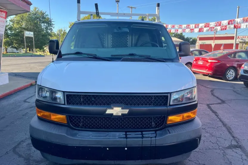 2019 Chevrolet Express 2500 Cargo Van photo 1