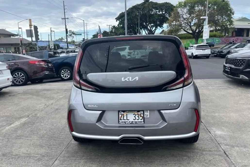 2023 Kia Soul GT-Line photo 1