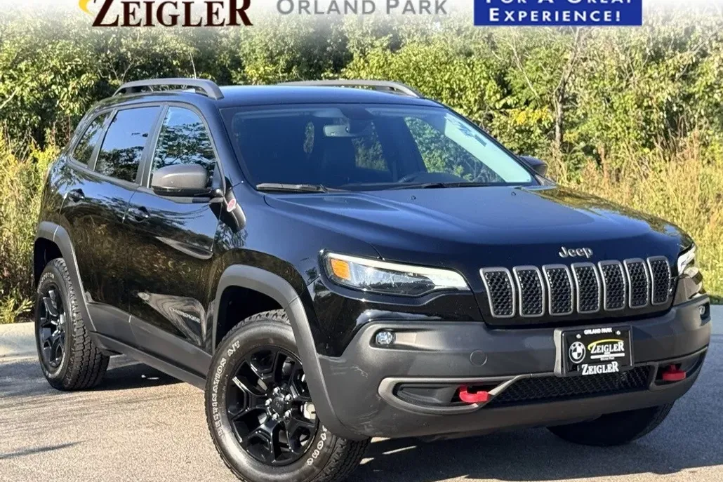 2019 Jeep Cherokee Trailhawk photo 1