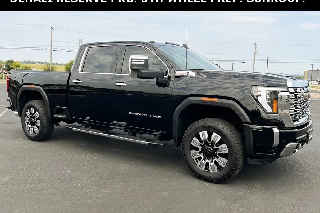 2024 Gmc Sierra HD Denali photo 1