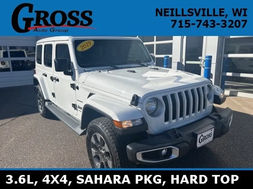 2019 Jeep Wrangler Unlimited Sahara photo 1