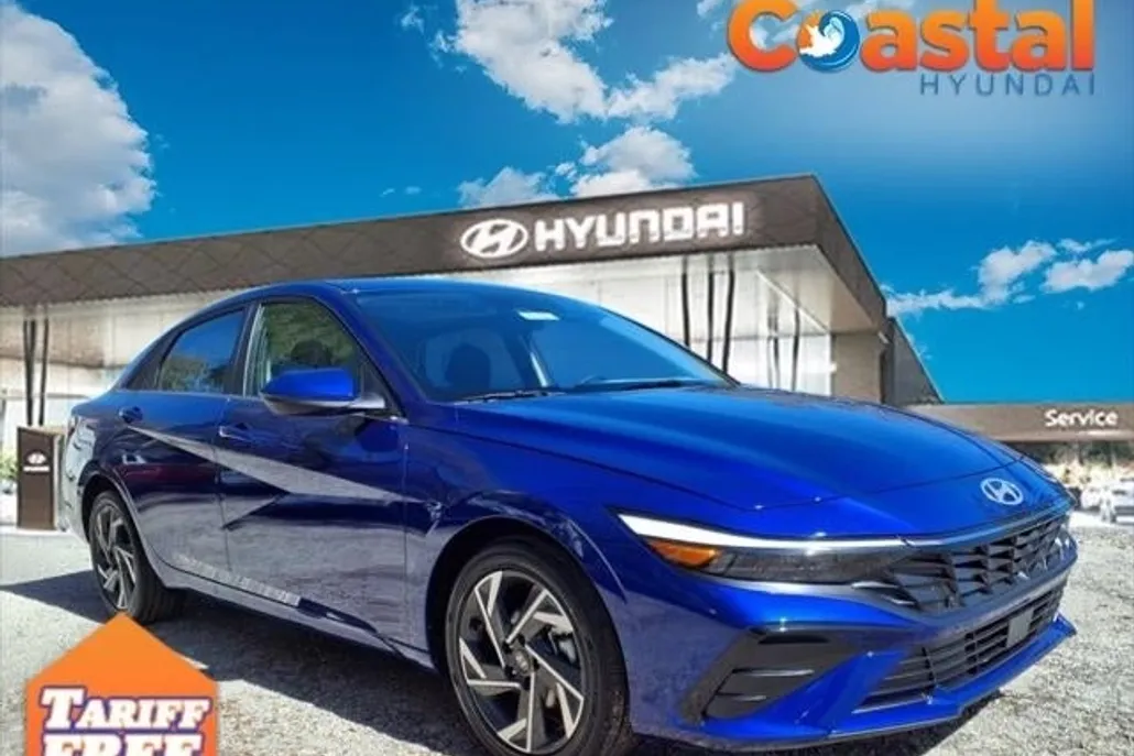 2025 Hyundai Elantra SEL Convenience photo 1