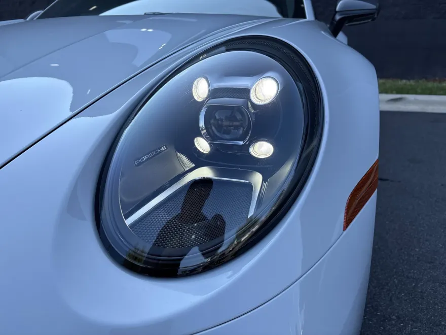 2024 Porsche 911 T photo 1