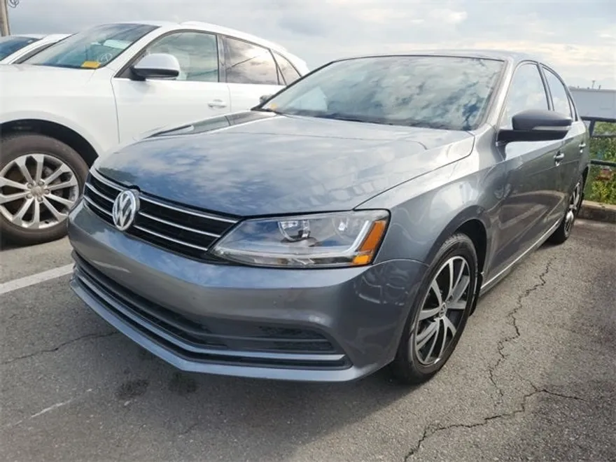 2017 Volkswagen Jetta 1.4T SE photo 1