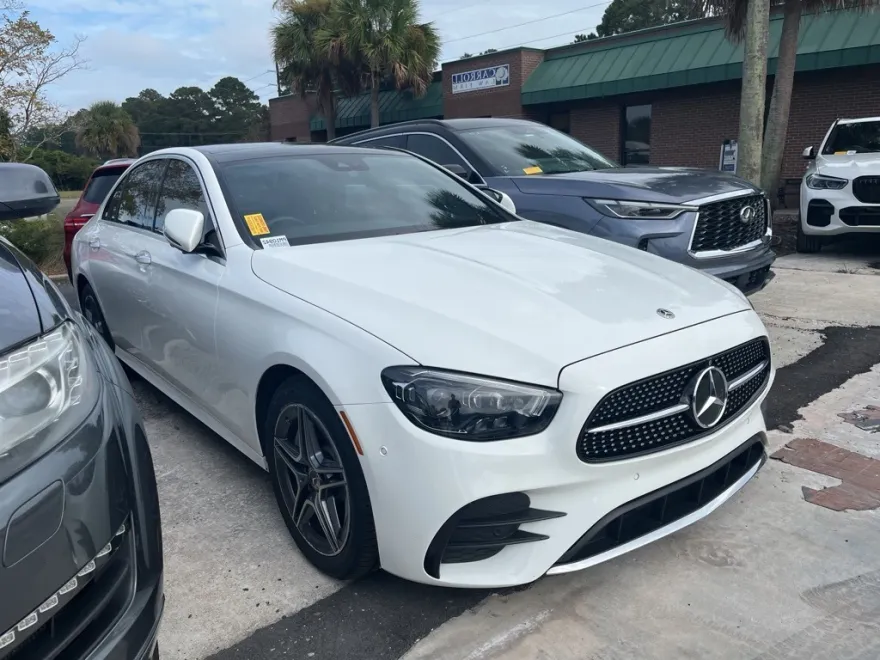 2022 Mercedes Benz E 350 4MATIC Sedan photo 2