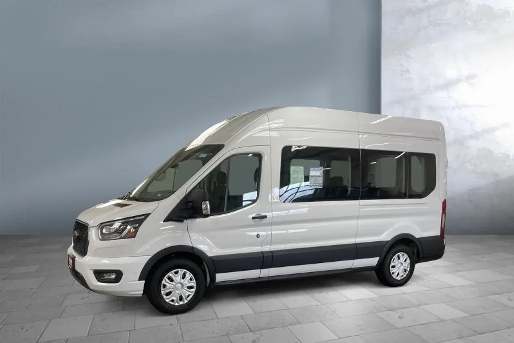 2023 Ford Transit Passenger XL photo 1
