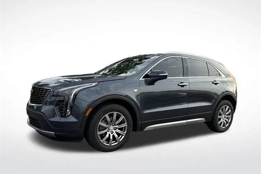 2021 Cadillac XT4 Premium Luxury photo 1