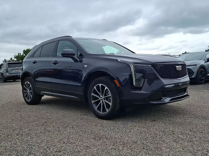 2025 Cadillac XT4 Sport photo 1