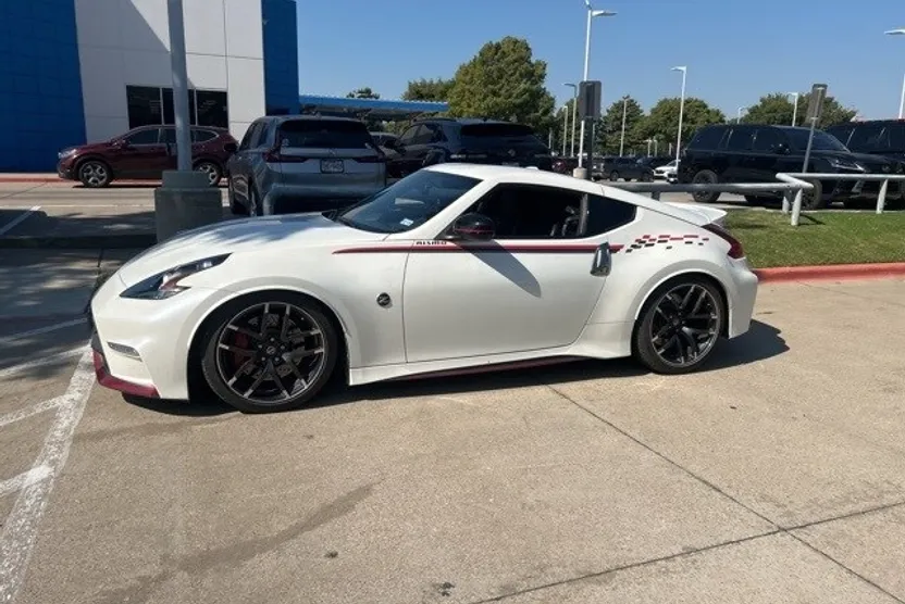 2018 Nissan 370Z Nismo photo 1