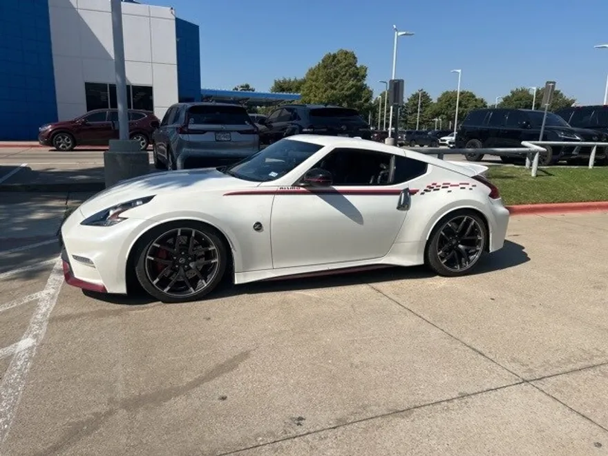 2018 Nissan 370Z Nismo photo 1