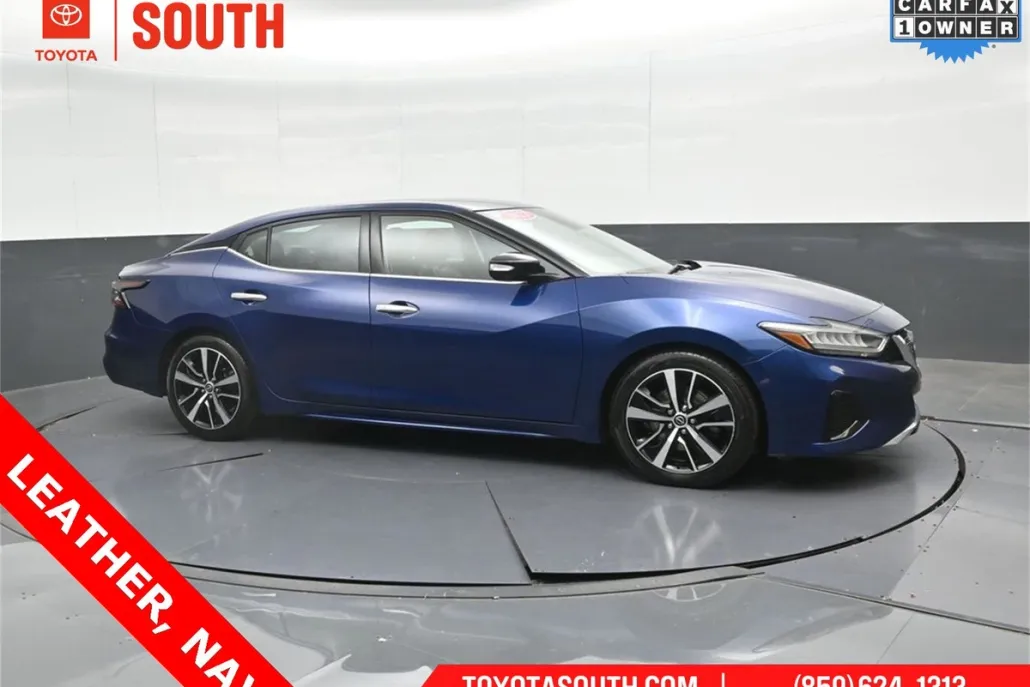 2023 Nissan Maxima SV photo 1