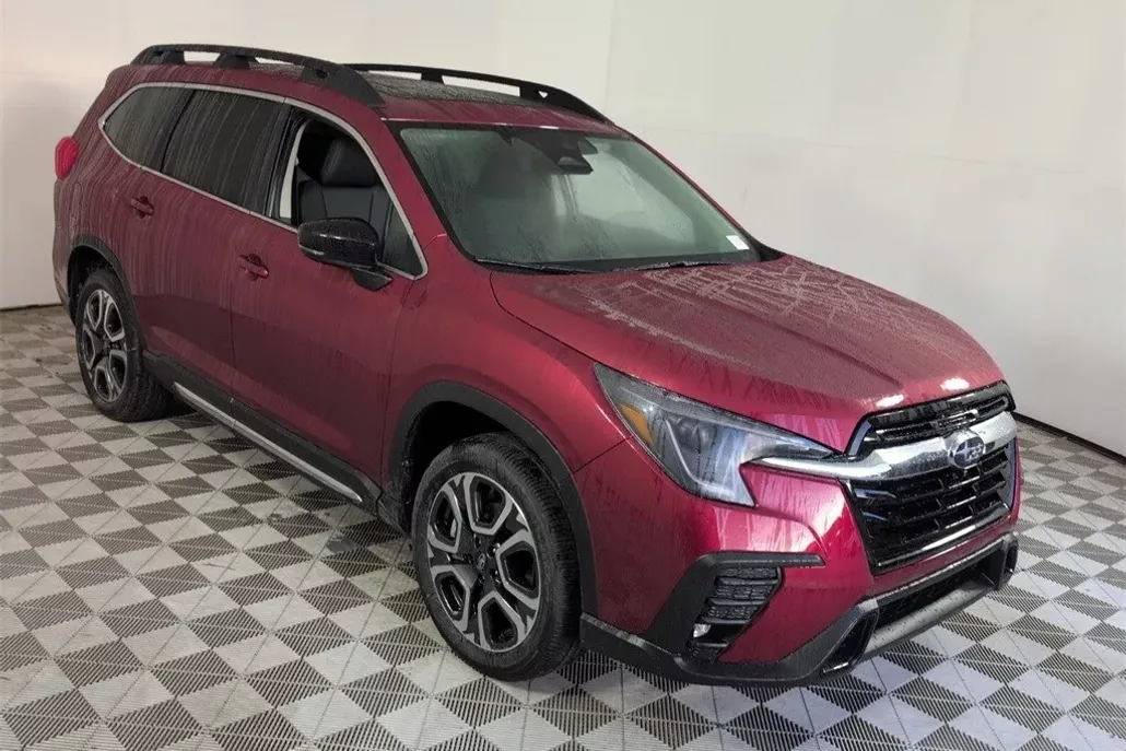 2025 Subaru Ascent Limited photo 1