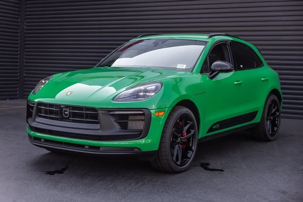 2026 Porsche Macan GTS photo 1