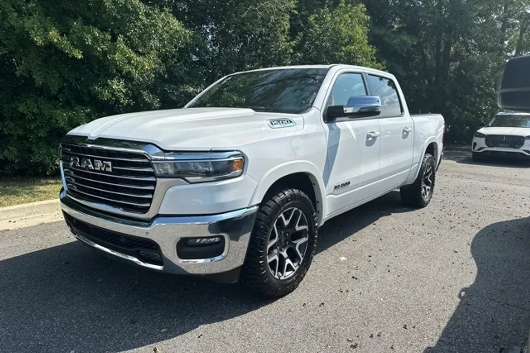 2025 Ram 1500 Laramie photo 1