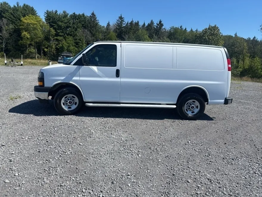 2023 Gmc Savana 2500 Cargo photo 1