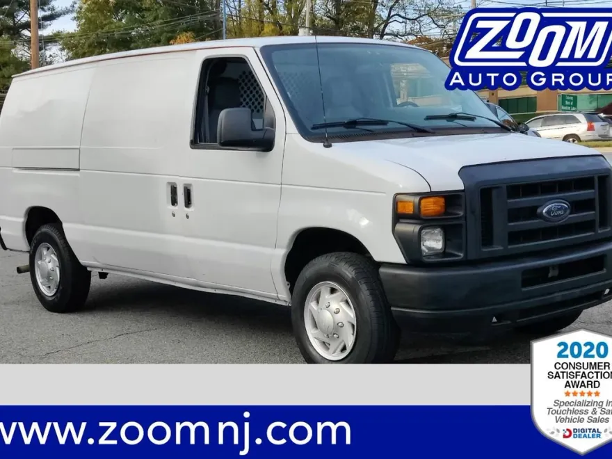 2011 Ford E-150 photo 1
