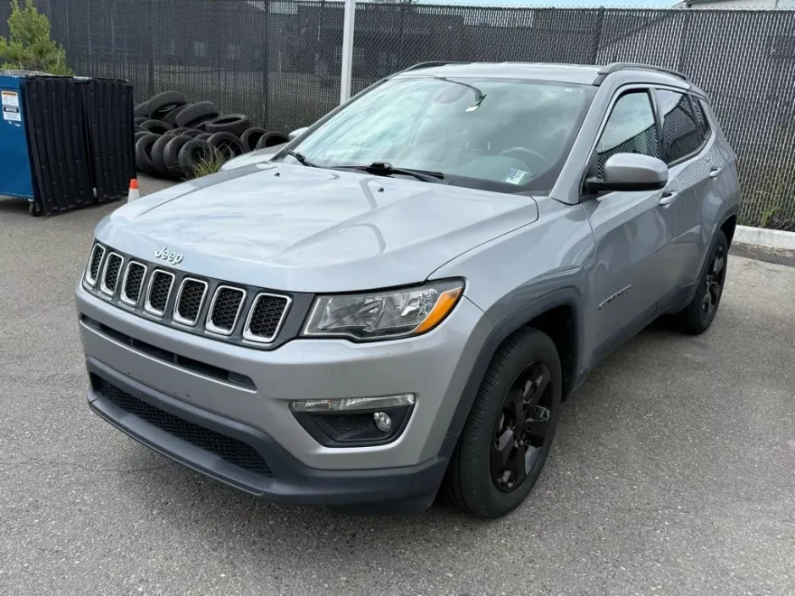 2020 Jeep Compass Latitude photo 1