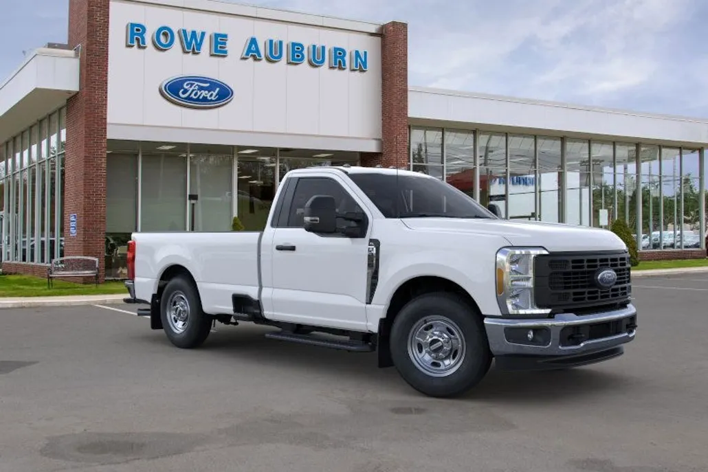 2023 Ford F-250 XL photo 1