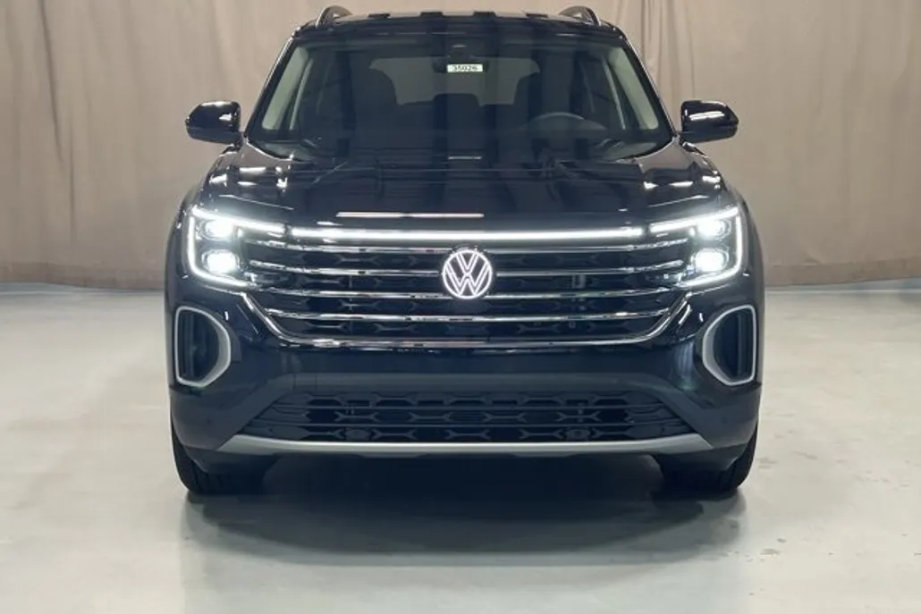 2025 Volkswagen Atlas SE Technology photo 1