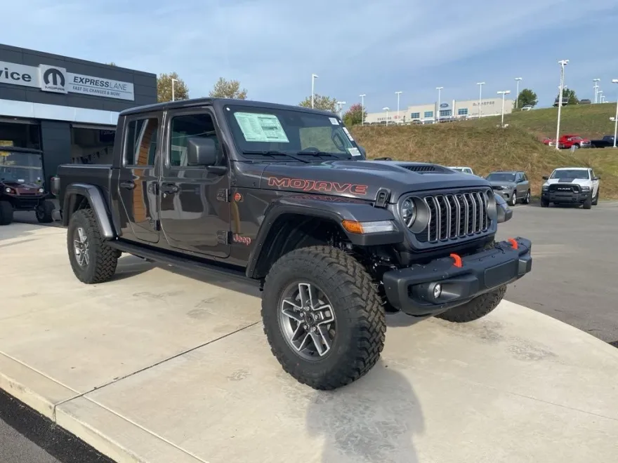2025 Jeep Gladiator Mojave photo 1