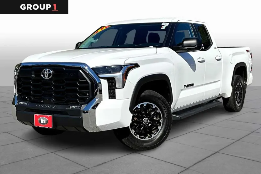 2024 Toyota Tundra SR5 photo 1