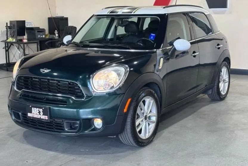 2014 Mini Countryman S ALL4 photo 1