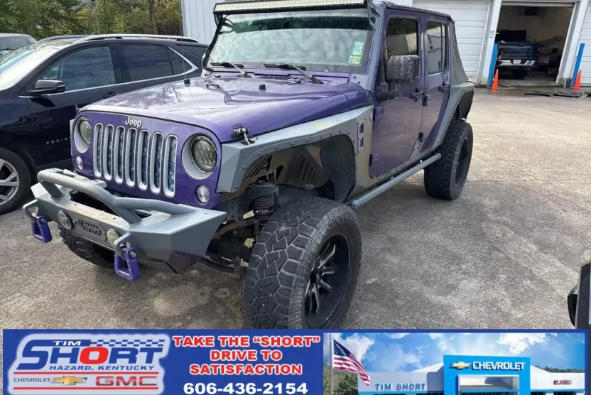 2017 Jeep Wrangler Unlimited Sahara photo 1