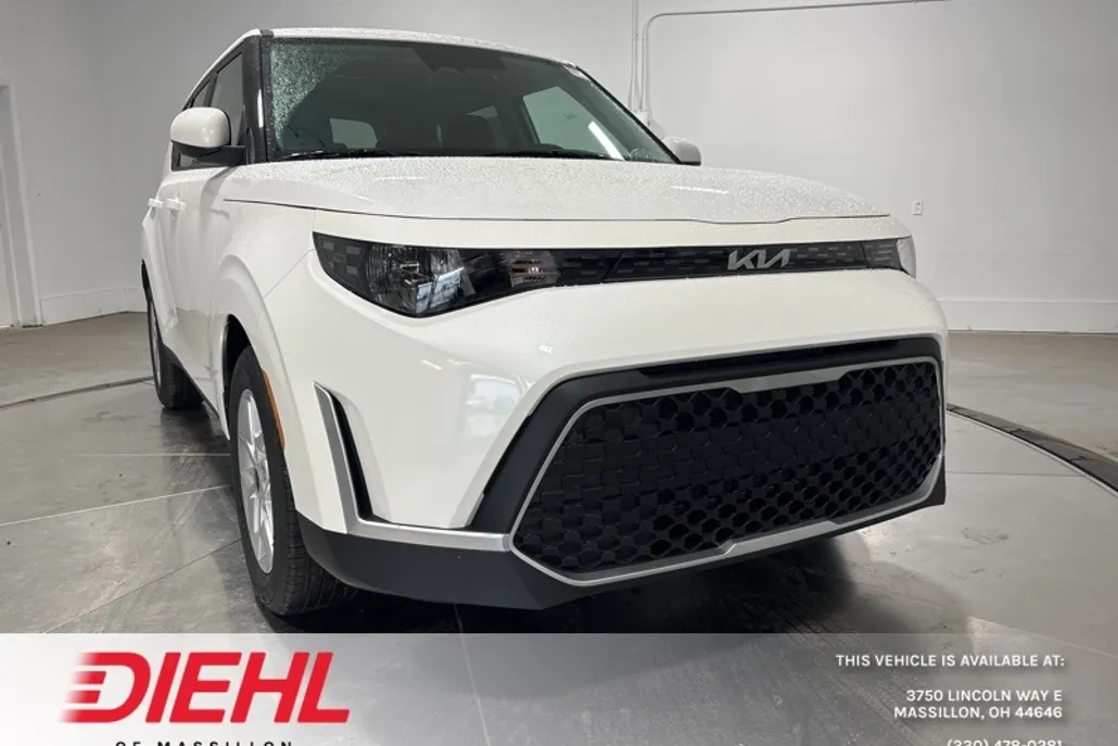 2025 Kia Soul LX photo 1