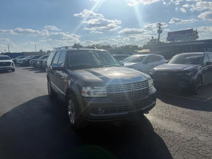 2012 Lincoln Navigator photo 1