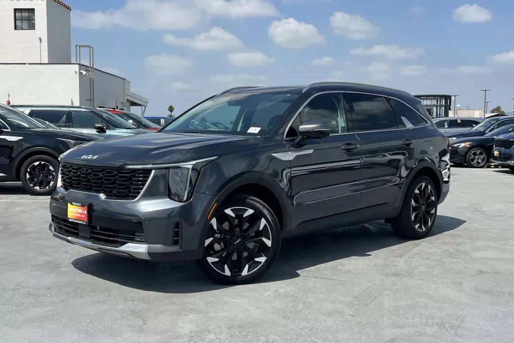 2024 Kia Sorento SX photo 1