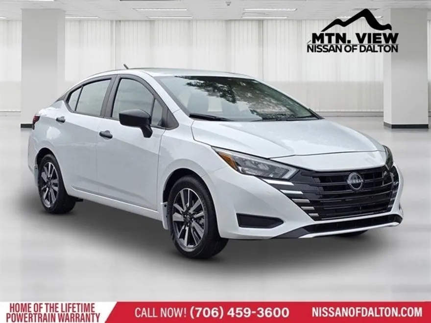 2025 Nissan Versa S photo 1