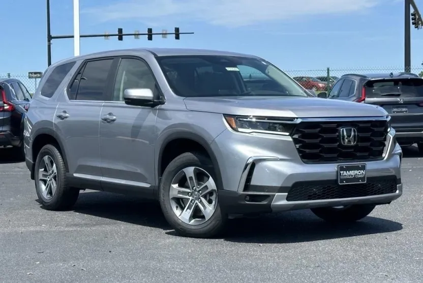 2025 Honda Pilot EX-L photo 1