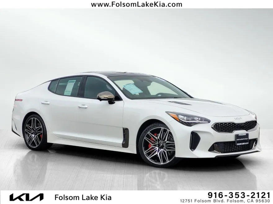 2023 Kia Stinger GT2 photo 1