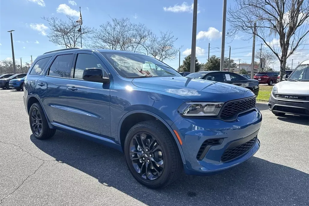 2025 Dodge Durango GT photo 1
