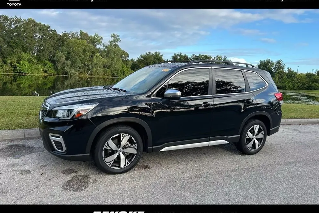 2020 Subaru Forester Touring photo 1